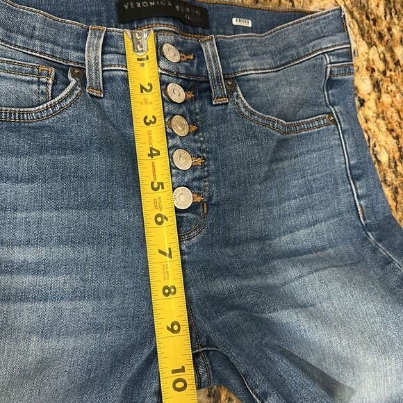 Veronica Beard Button-Fly Mid Rise Denim Shorts Size 27/4 - Picture 7 of 8